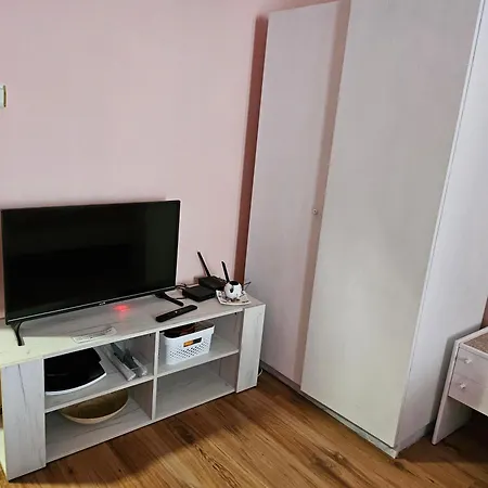 за гости на 1