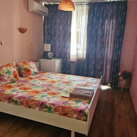 Quarto em Acomodações Particulares за гости на 1 Burgas